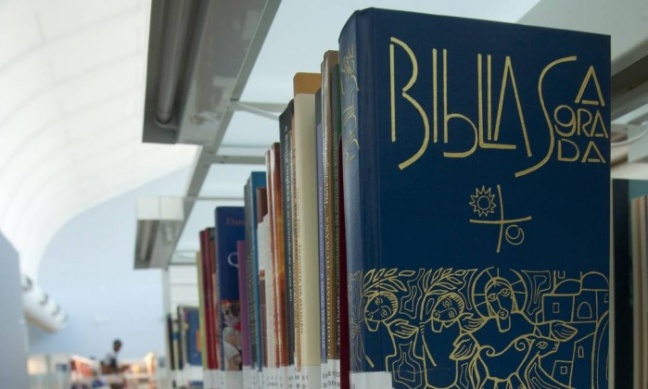 Para Tribunal de Justiça do Rio de Janeiro, lei que obriga Bíblia em bibliotecas é inconstitucional